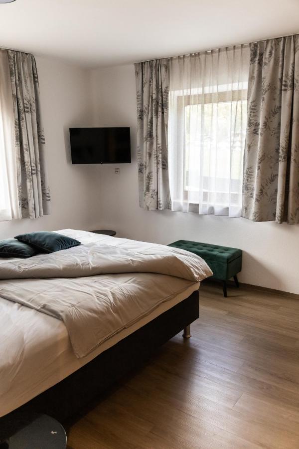 Appartement Monika Neukirchen am Großvenediger Eksteriør bilde
